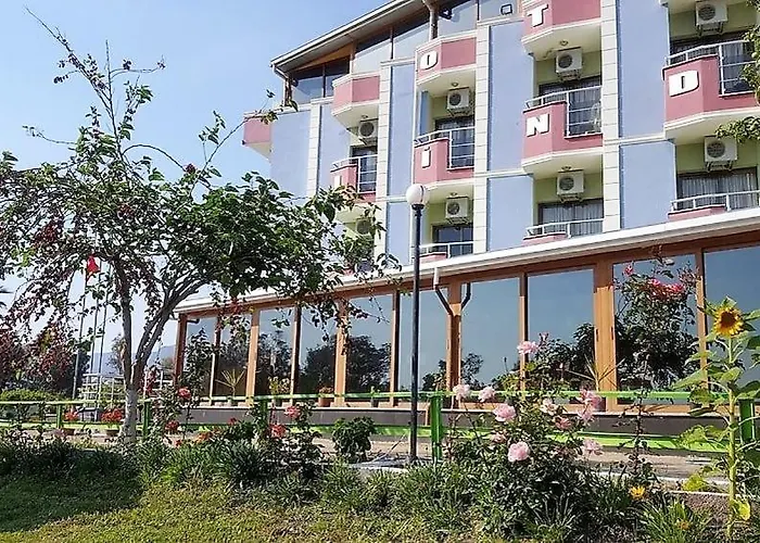 Linda Butik Gümüldür İzmir