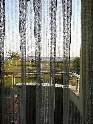 Linda Butik Gümüldür 2*