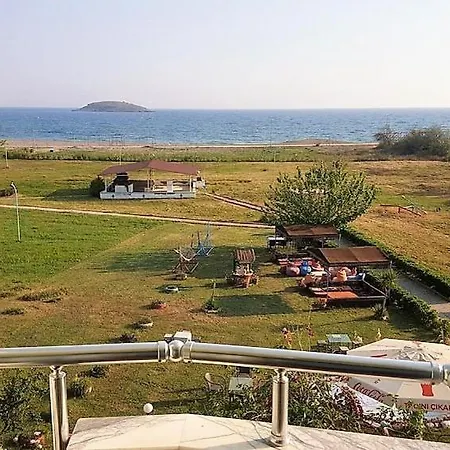 Linda Butik Guemuelduer 이즈미르