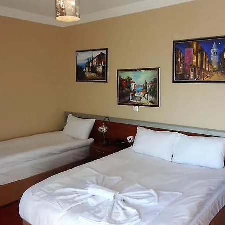 Linda Butik Guemuelduer 2* Izmir